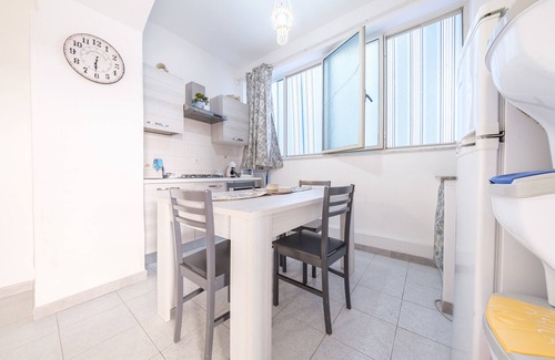Canneto House | Holiday Home 'Casa di Nonna Anna' near the Beach with Sea View