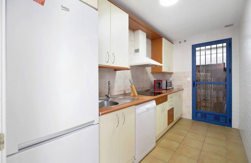 Rota House | Holiday Home 'Casa En Costa Ballena' with Shared Pool, Private Terrace and Air Conditioning