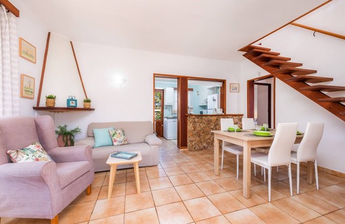 Cala Figuera House | Holiday Home 'Casa Can Pinyol' with Private Terrace, Wi-Fi and Air Conditioning