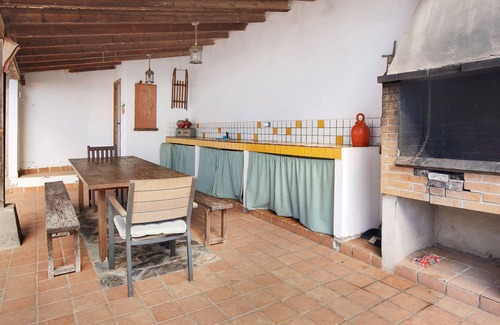El Rosario House | Holiday Home "Casa Domi" with Sea View, Pool, Garden & Wi-Fi