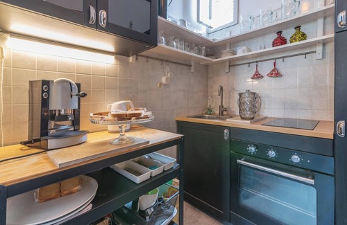 Noto Historic Centre House | Holiday Home 'Casa Neathon' with Wi-Fi, Terrace & Balcony