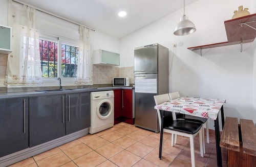 Bellvey House | Holiday Home 'Casa Verde Es Vida' with Sea View, Wi-Fi and Air Conditioning