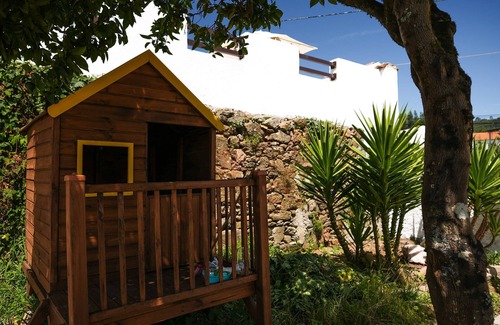 Vila Nova de Poiares House | Holiday Home 'Casalinho Do Chafariz' with Mountain View, Wi-Fi and Air Conditioning