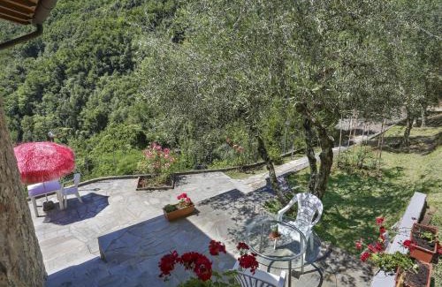 Pescaglia House | Holiday Home Castagneto by Interhome