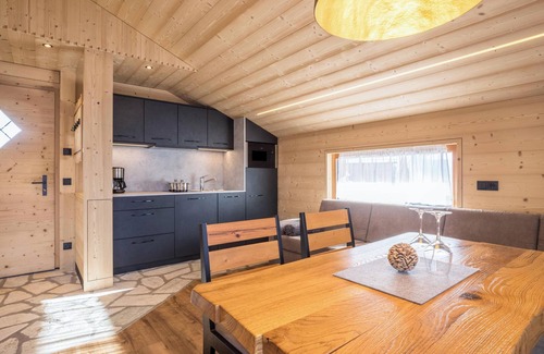 Selva dei Molini Ski Chalet | Holiday Home "Chalet Henne-Hochgruberhof" in Idyllic Mountain Location with Own Sauna