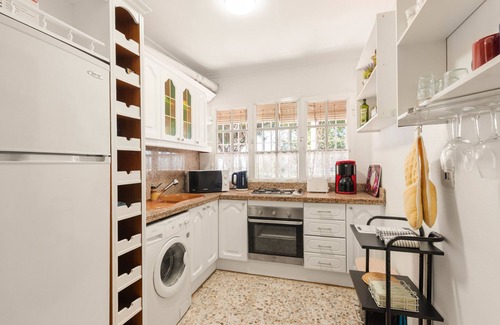 Playas del Palo House | Holiday Home 'Coral Beach' with Sea Views, Wi-Fi and Air Conditioning