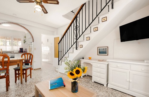 Playas del Palo House | Holiday Home 'Coral Beach' with Sea Views, Wi-Fi and Air Conditioning