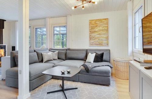 Nordost House | Holiday Home Corina - 100m from the sea by Interhome