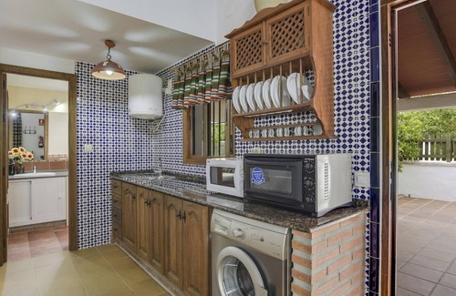 Zahora House | Holiday Home "Cortijo Miguelin" with Pool, Wi-Fi, A/C, Terraces & Garden