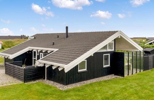 Lokken House | Holiday Home Crista - 500m from the sea by Interhome