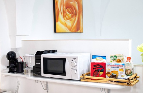 Ceglie Messapica House | Holiday Home 'Dimora Dei Messapi' with Wi-Fi and Air Conditioning