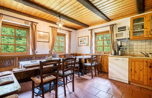 Johanngeorgenstadt House | Holiday Home 'Henneberg' with Private Terrace, Private Garden and Wi-Fi