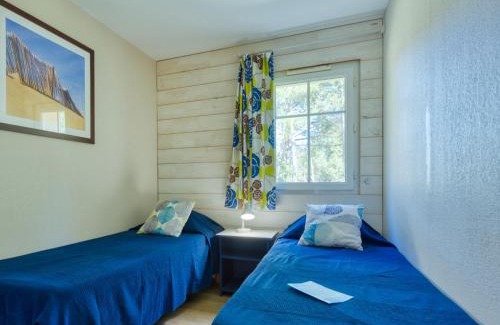 Lacanau-Ocean House | Holiday Home Domaine Golf Resort-2 by Interhome