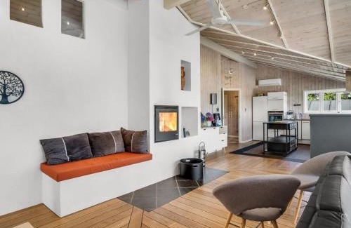 Fur House | Holiday Home Eljas - 200m to the fjord by Interhome