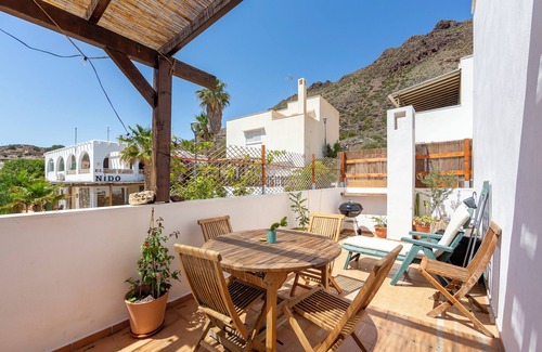 Presillas Bajas House | Holiday Home 'Entre Volcanes Y Sal' with Mountain View, Wi-Fi and Air Conditioning
