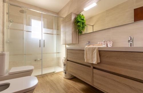 Riumar House | Holiday Home Ernestina by Interhome