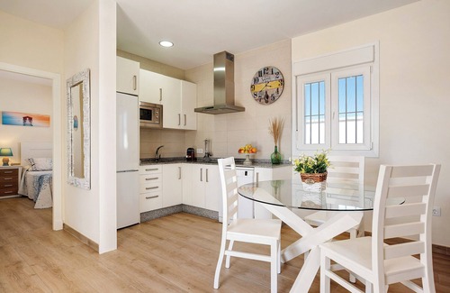 El Palmar House | Holiday Home 'Casa Orilla Sur B' close to the Beach with Pool & Wi-Fi