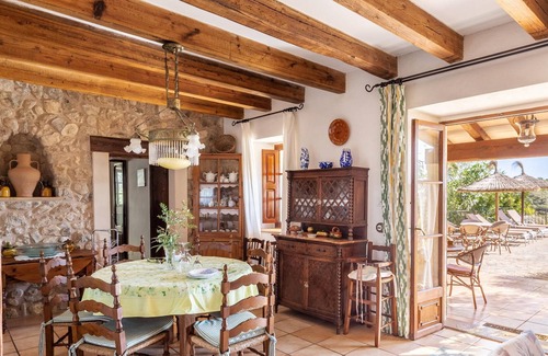 Sineu Villa | Holiday Home Es Fangar with Mountain View, Pool & Wi-Fi