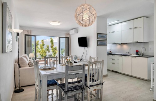 Puerto del Carmen House | Holiday Home "Alegria" close to the Beach with Garden & Wi-Fi