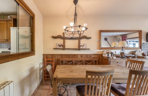 Bellver de Cerdanya House | Holiday Home 'Vall Bellver' with Mountain Views, Private Terrace and Wi-Fi
