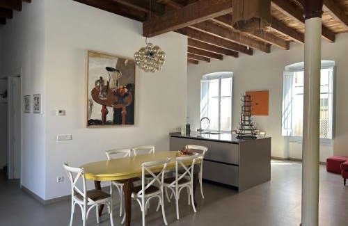 Sant Feliu de Guixols House | Holiday Home in Sant Feliu near Beach