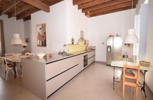 Sant Feliu de Guixols House | Holiday Home in Sant Feliu near Beach