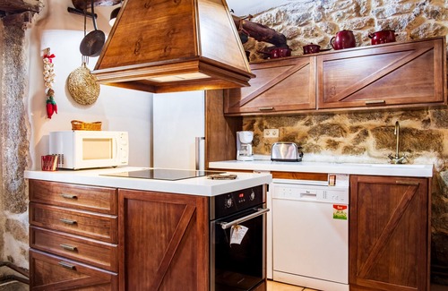 Villar de Corneja House | Holiday Home 'La Cantina' with Mountain Views