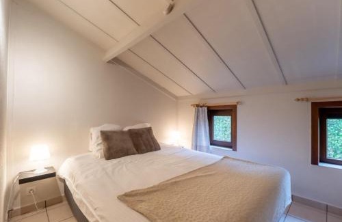 Wenduine House | Holiday Home Fabiola with parking & garden by Interhome