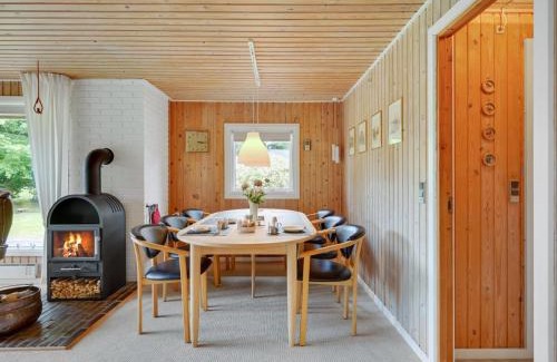 Hou House | Holiday Home Farthin - 800m from the sea by Interhome