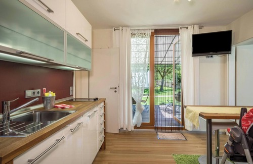 Deggenhausertal House | Holiday Home “Ferienhaus im Tobel” with Wi-Fi, Terrace & Garden