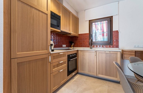 La Capellania House | Holiday Home 'Feliz' with Sea View, Wi-Fi and Air Conditioning