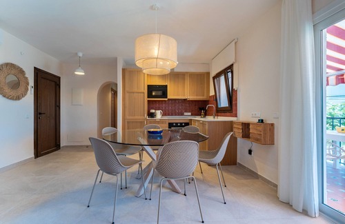 La Capellania House | Holiday Home 'Feliz' with Sea View, Wi-Fi and Air Conditioning