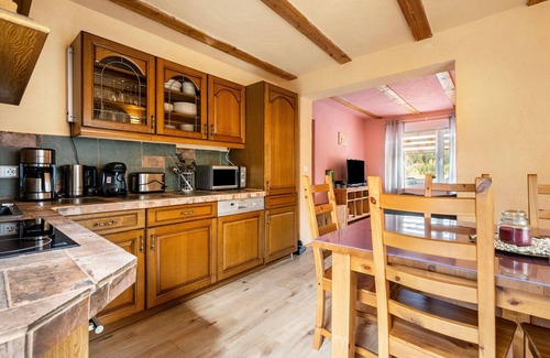 Oberwiesenthal House | Holiday Home 'Ferienhaus Fichtelberg' with Mountain View, Private Terrace and Wi-Fi