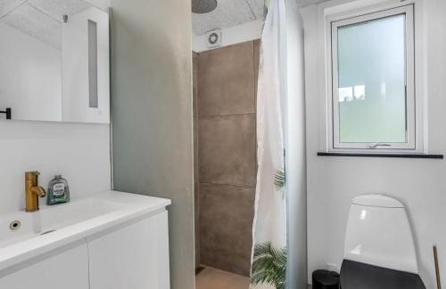 Bjert House | Holiday Home Fin - 150m from the sea by Interhome