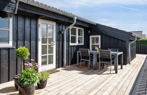 Flovt Strand House | Holiday Home - Flovt Strand