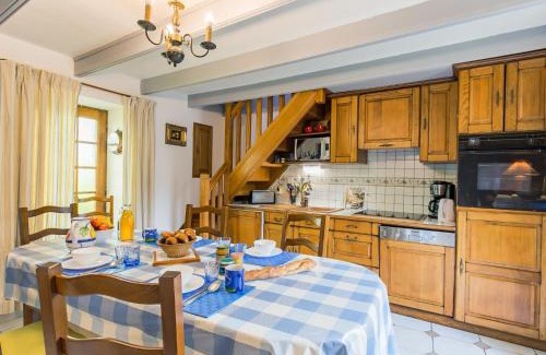 Lampaul-Ploudalmezeau House | Holiday Home Keranna by Interhome