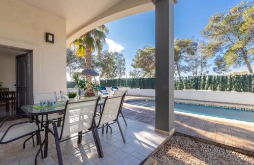 Riumar House | Holiday Home Gaviota 11 by Interhome