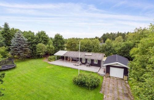 Hou House | Holiday Home Gunlög - 1-3km from the sea by Interhome