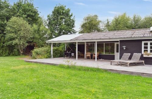 Hou House | Holiday Home Gunlög - 1-3km from the sea by Interhome