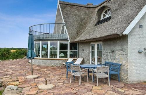 Akirkeby House | Holiday Home Herlek - 450m from the sea by Interhome
