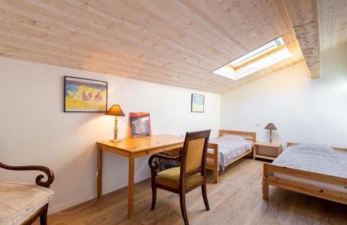 Lacanau House | Holiday Home Hibiscus by Interhome