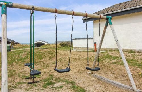 Grønhøj House | Holiday Home Hilmer - 180m from the sea by Interhome