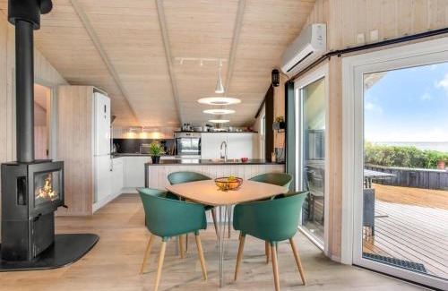 Sjaelborg House | Holiday Home Holmwith - 50m from the sea by Interhome