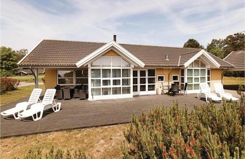 Oster Somarken House | Holiday Home Holsteroddevej Xii