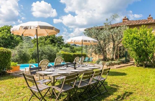 Pergine Valdarno House | Holiday Home Il Laghetto by Interhome