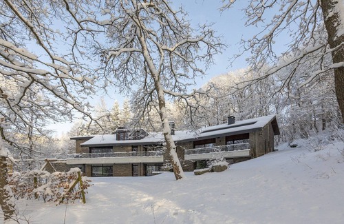Chodes Villa | Holiday Home in Ardennes with Heated Pool