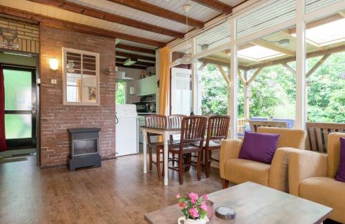 Hoogengraven House | Holiday Home in Arriën near Beerze Nature, cleaning included