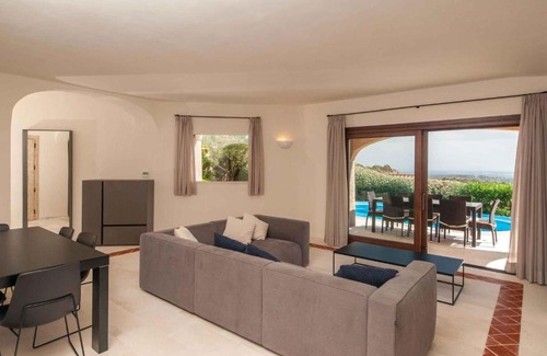 Abbiadori Apartment | Holiday home in Arzachena 30344