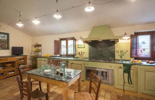 Fermo House | Holiday Home in Fermo near Porto San Giorgio