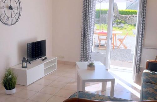 Guisseny House | Holiday Home in Guissény near Beaches